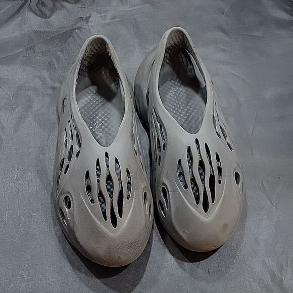 ADIDAS YEEZY FOAM RUNNER 'STONE SAGE (TD) - Picture 3 of 16